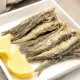 FRITURE DE POISSON AVEC DU CITRON