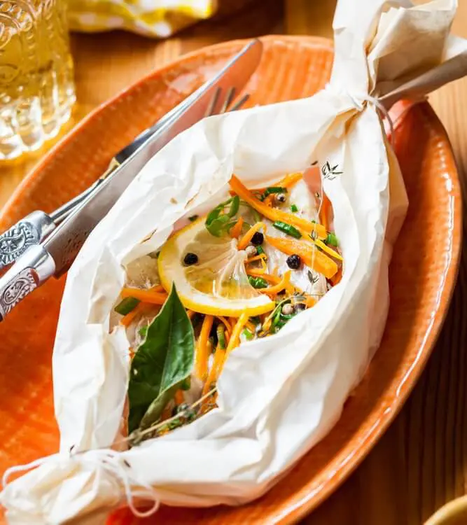 Truite arc en ciel au comté en papillote