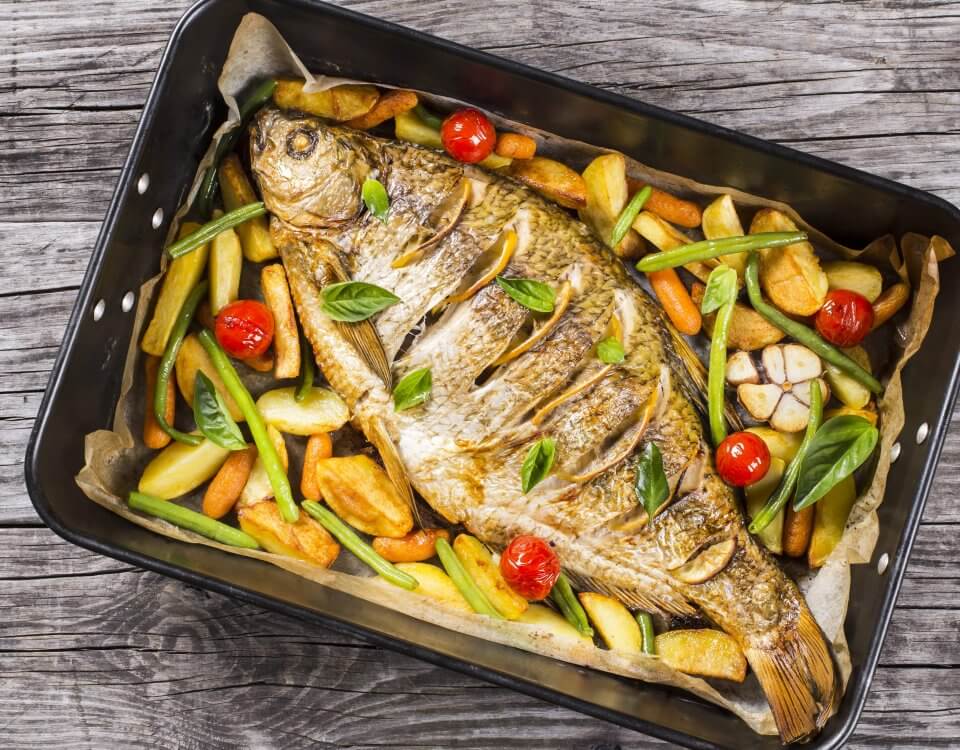CARPE FARCIE AVEC DES LEGUMES